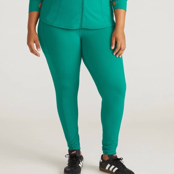 Universal Standard Leggings Knitted Fabric - Picture 3 of 9